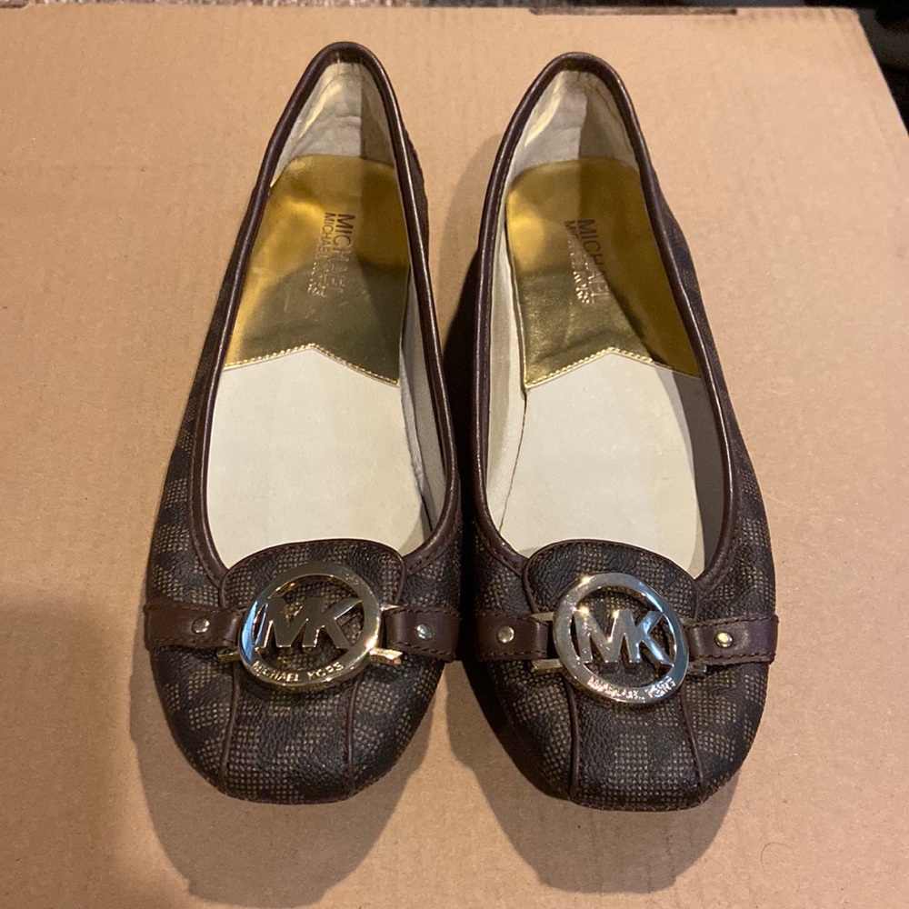 Michael Kors flats